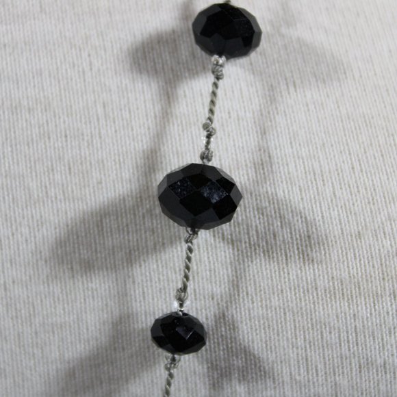 [5/$25] Black Glass Bead Necklace - Picture 6 of 8